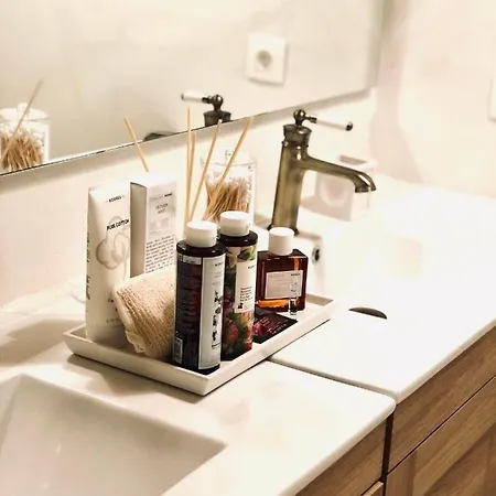 1880 Ágios Nikólaos