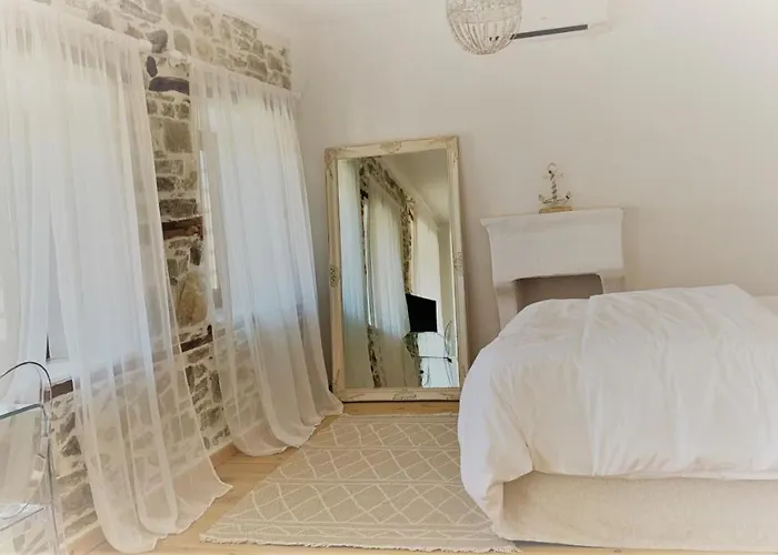 1880 Villa Agios Nikolaos (Chalkidiki)