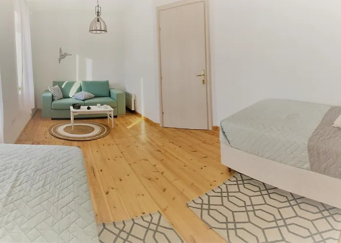 1880 * Agios Nikolaos (Chalkidiki)