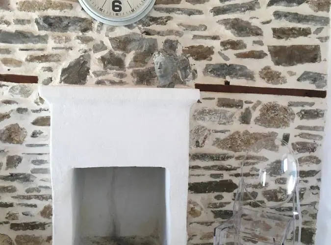 1880 * Agios Nikolaos (Chalkidiki)