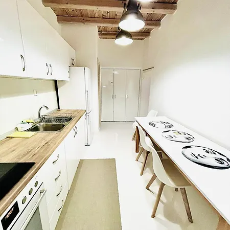 1880 * Ayos Nikolaos